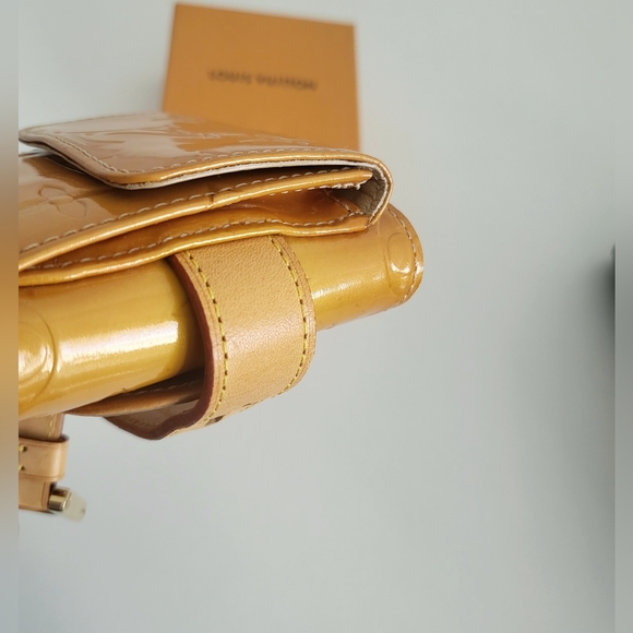 Louis Vuitton Lafayette Yellow Vernis Wristlet Pouch - Picture 6 of 12